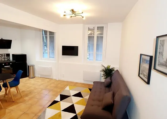 Апартаменты Superbe De 50m2 *